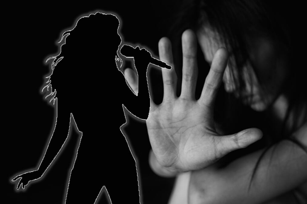 "ŠIŠAO ME NA ĆELAVO, TUKAO I ZAKLJUČAVAO" Pevačicu otac maltretirao zbog OVOG razloga: Pobegla sam od kuće...