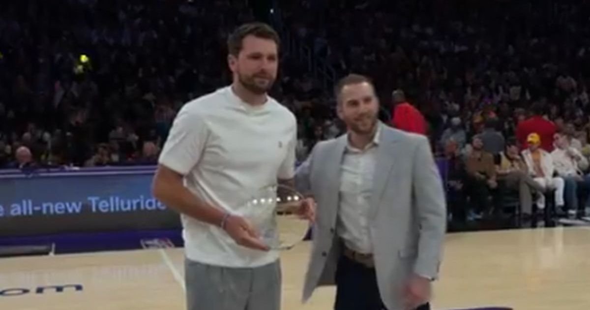 Luka Dončić dobio dve NBA nagrade