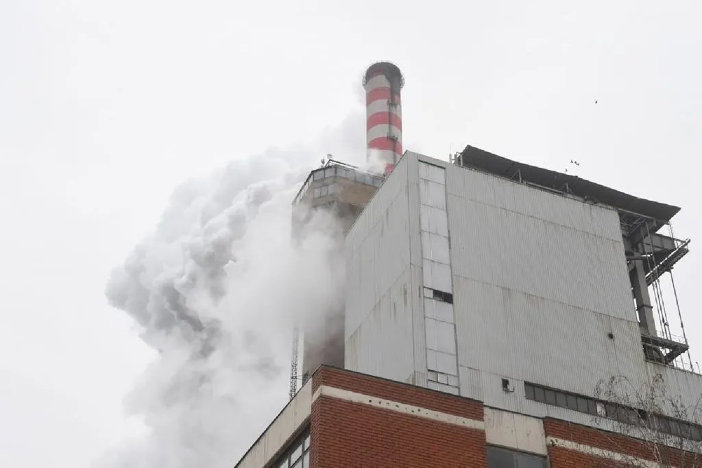 "Zašto EPS ćuti o požaru na jednom bloku TE Kostolac i ne otkriva koje su posledice i koliko je struje uvozeno"
