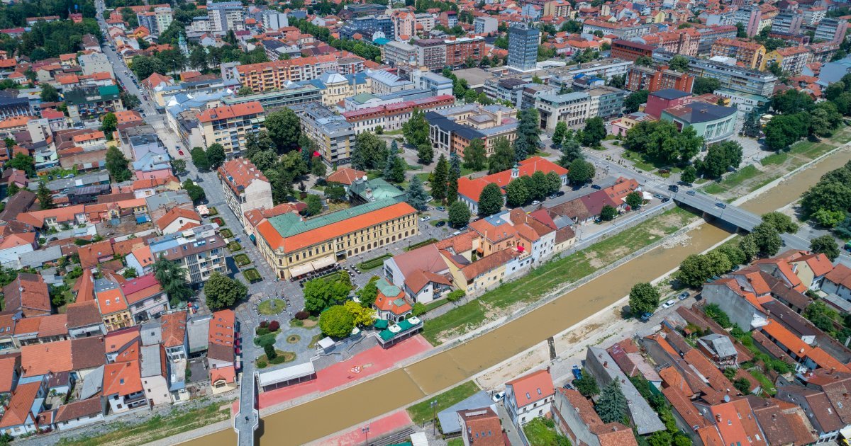 Volonteri iz Valjeva uzeli uzorak vode iz Ljubostinje: Da li ima nade za reku kroz centar grada?