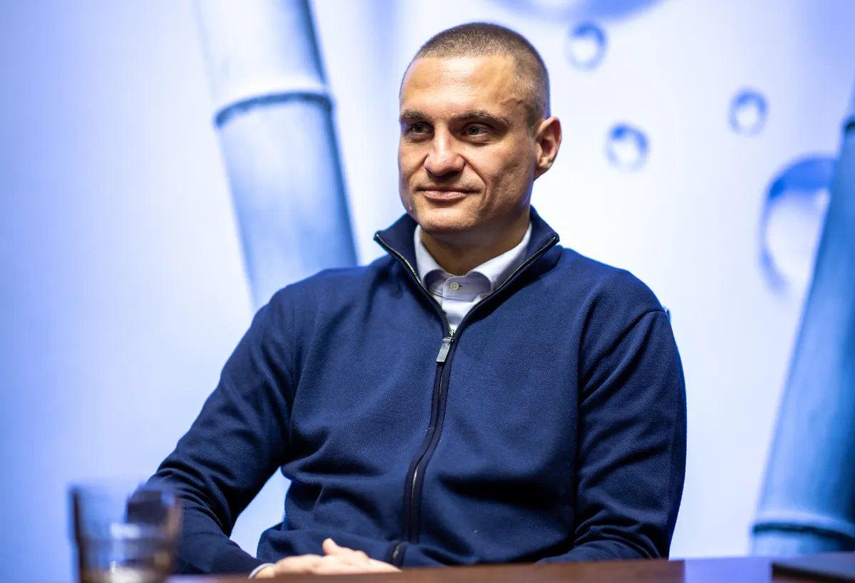 "Ponudio sam nešto svojoj zemlji, sad ne želim da razmišljam o tome": Vidić otvorio dušu i poslao poruku političarima,  pričao šta se dešavalo kad se kandidovao za predsednika FSS