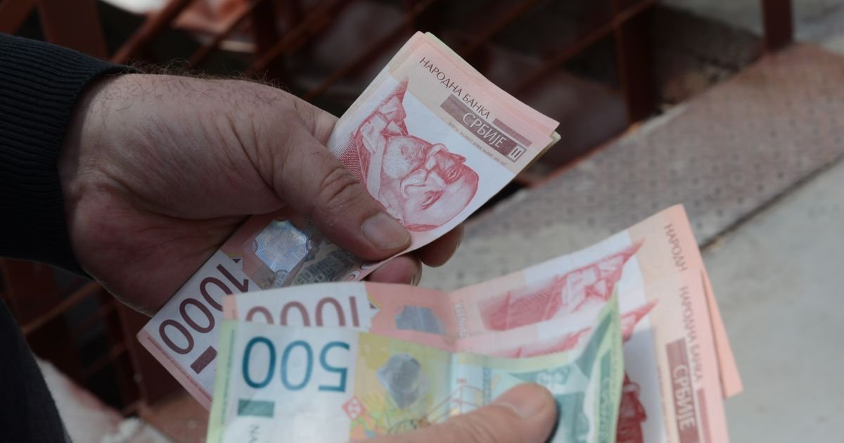 Keš je postao poslednja linija odbrane: Da li je Srbija spremna za finansijske krize i pad sistema?