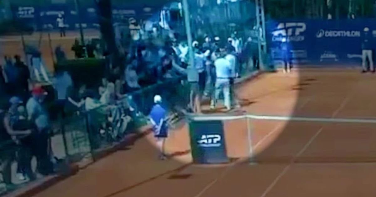 Bosanski teniser se umalo potukao usred meča: Navijač ga nazvao idiotom zbog poteza, usledila je velika gužva