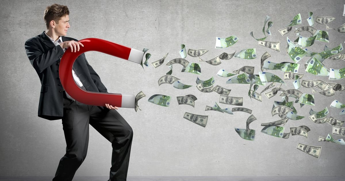 Novčanik će biti PUN za ovih 5 znakova: Posle 25. aprila SVE se menja, pare im dolaze niotkuda