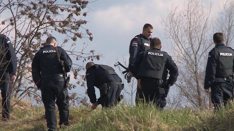 Zašto policijski sindikati ćute o slučaju suspenzije policajca iz Novog Sada?