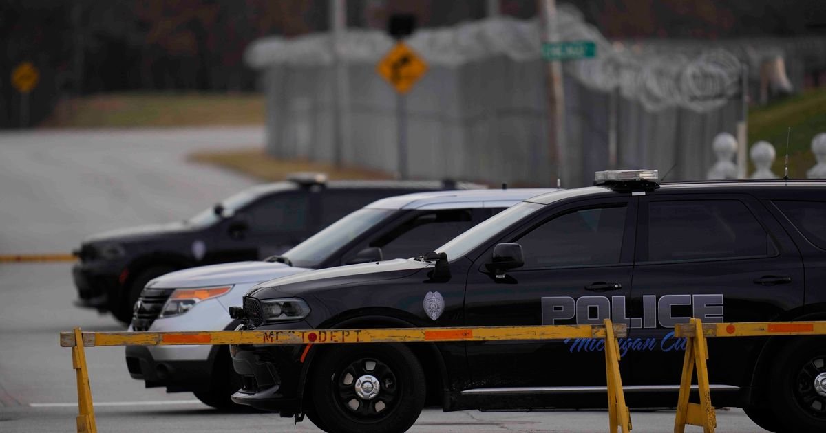 Zakazana tuča kod škole prerasla u pucnjavu: Dvoje tinejdžera ubijeno, petoro ranjeno u Severnoj Karolini