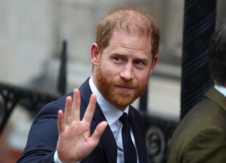 Dirljiv gest princa Harija za 100. rođendan kraljice Elizabete: Nije bio u Londonu, ali se njegovo prisustvo osećalo