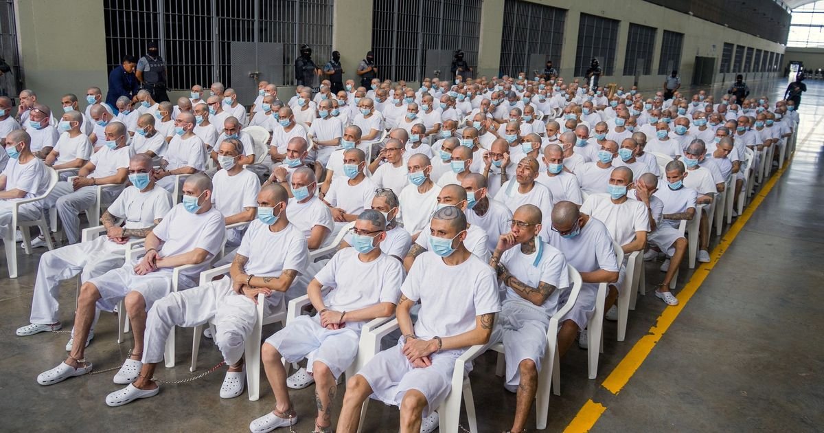 Ovako izgleda masovno suđenje za 486 navodnih vođa bande MS-13: Prete im vekovi zatvora