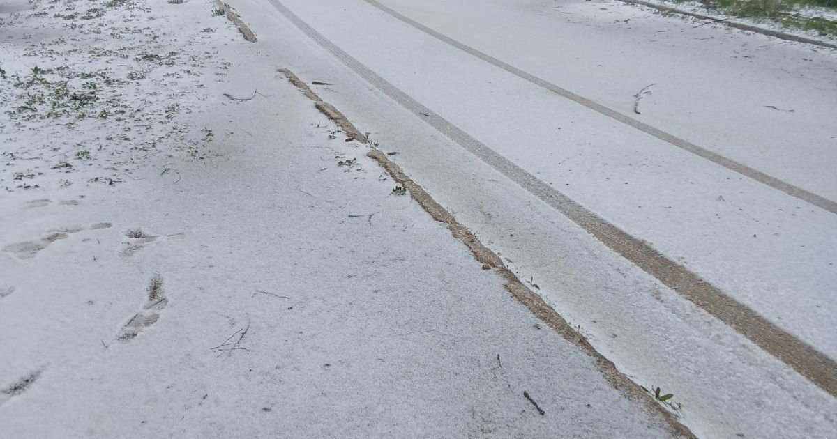 Sve obelelo kao da je januar, i putari izašli na teren: Sneg u ivanjičkim selima, meštani u strahu zbog OVOGA