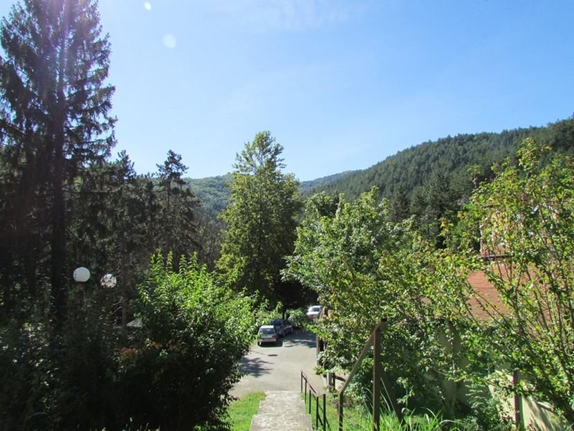 Okružena sa čak četiri planine, ova banja je često zapostavljena: A nudi mnogo toga i ima fenomenalnu okolinu