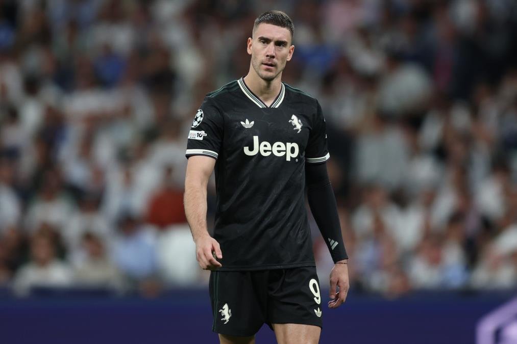 TEŽAK SKANDAL POTRESA APENINE! Stiglo saopštenje iz tima Dušana Vlahovića posle haosa u Italiji: Ovo je prava istina!