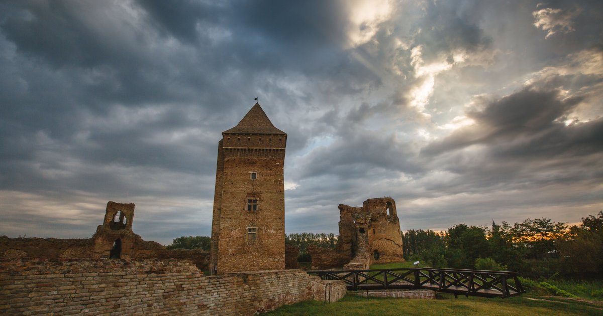 Najlepši izlet u Vojvodini: Na samo 60 km od Novog Sada krije se "vodeni grad" koji oduzima dah