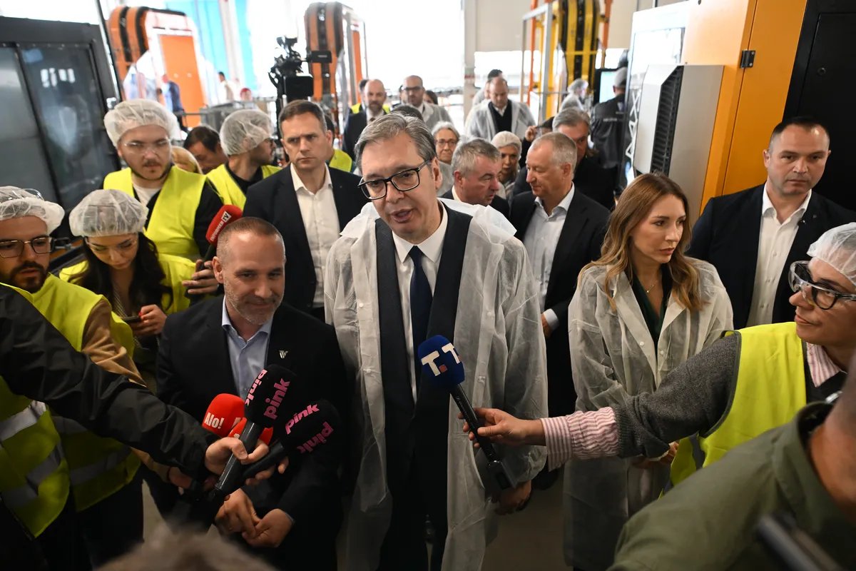 Vučić: Nema sumnje da Brisel više podržava rektora Đokića, nego mene