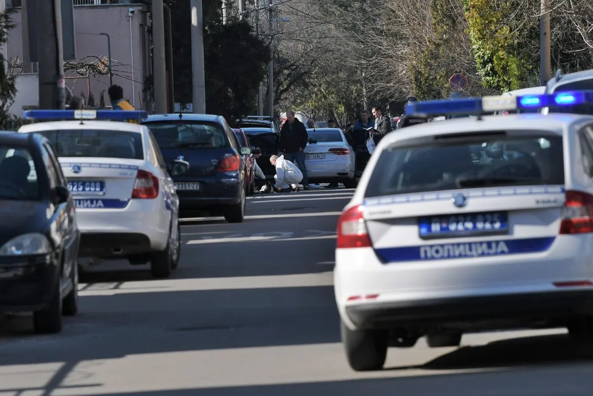Uhapšen muškarac zbog tuče u kafani u Kraljevu: Pretukao jednu osobu, pa drugu posekao nožem kada je pokušala da spreči dalji sukob