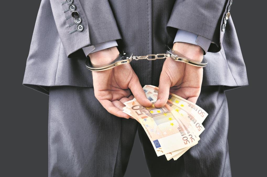 OŠTETILI DRŽAVU ZA 12,8 MILIONA! Uhapšena dva muškarca iz Leskovca zbog ujate poreza!