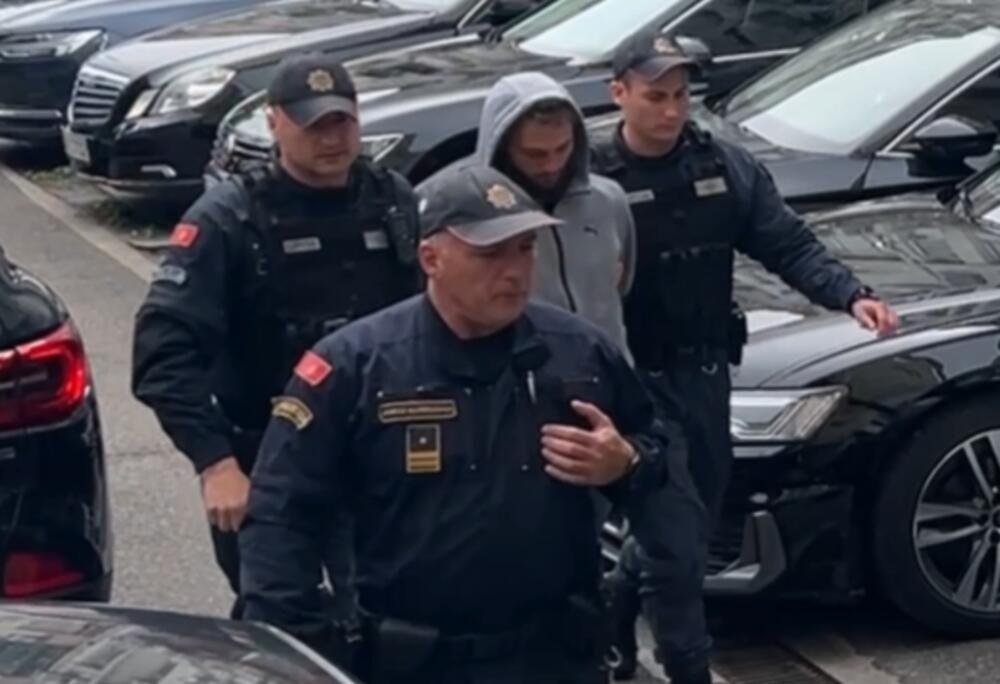 POČINIO TROSTRUKO UBISTVO, PA OTIŠAO KOD MAJKE I SVE PRIZNAO! Nakon saslušanja određen pritvor Vehidu Muriću