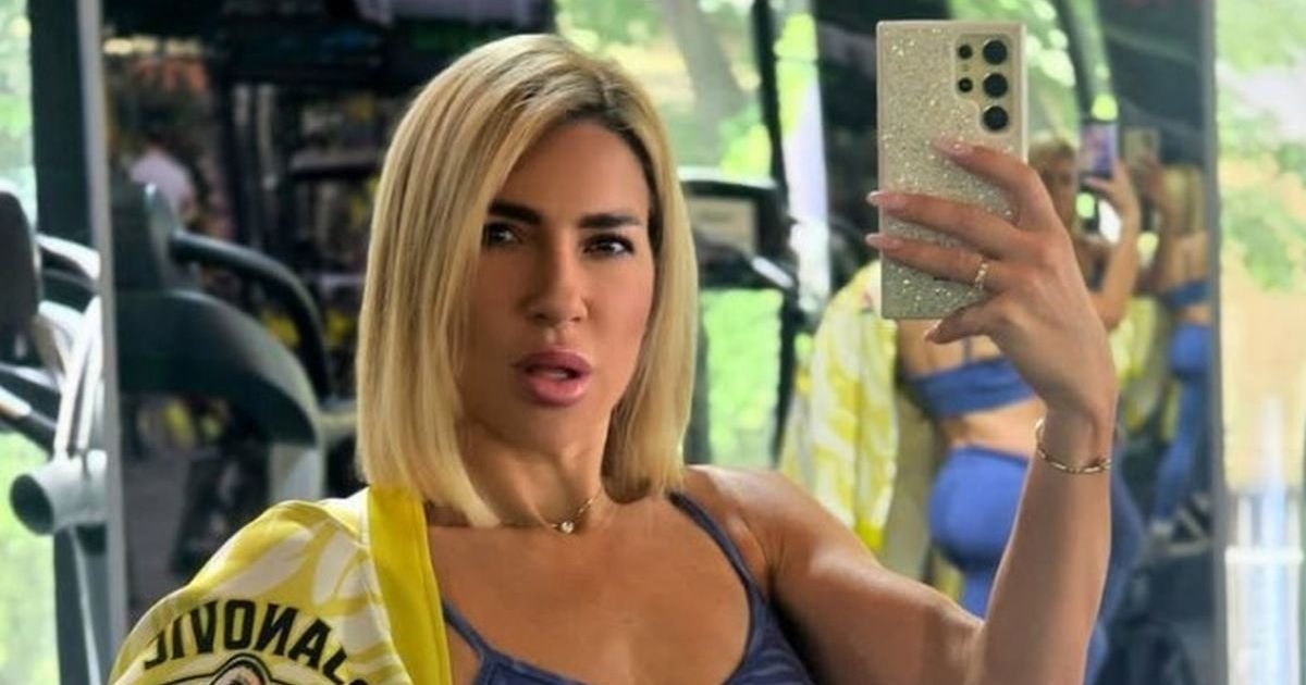 Jovana Jeremić navukla Tigrovu duksericu, pa okrenula leđa: Prizor otpozadi ostavio sve bez teksta