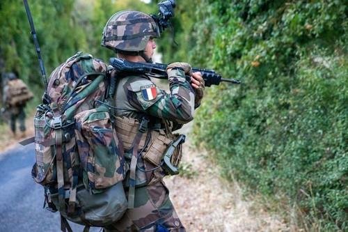 PODLEGAO POVREDAMA: Preminuo drugi francuski vojnik ranjen u napadu u Libanu