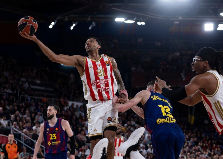 BOLOMBOJ ODLAZI IZ ZVEZDE? Sjajni centar napušta crveno-bele!