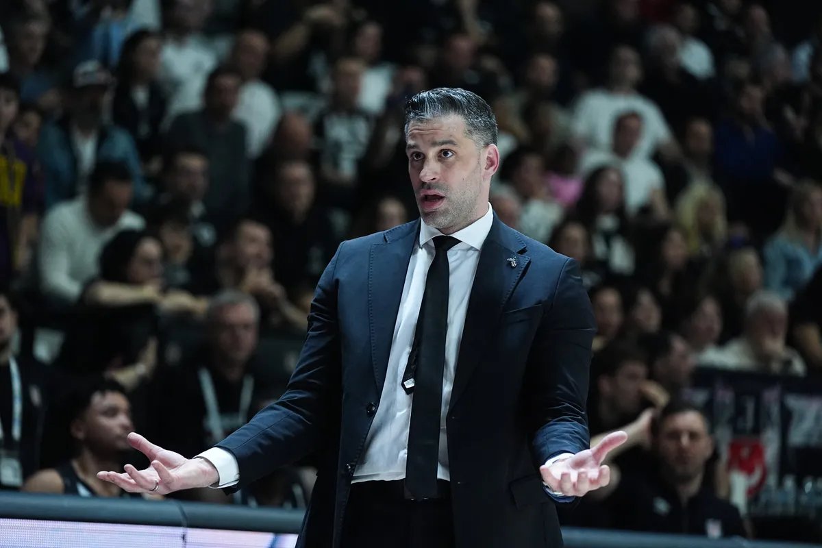 VIDEO Alimpijević opsovao na srpskom i engleskom usred konferencije: Kritikovao igrače i dao obećanje navijačima