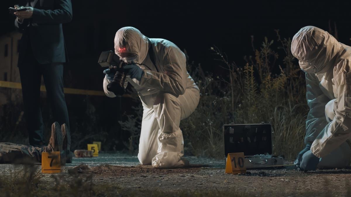 NAĐENA TELA MUŠKARCA I ŽENE Užas u Srebreniku