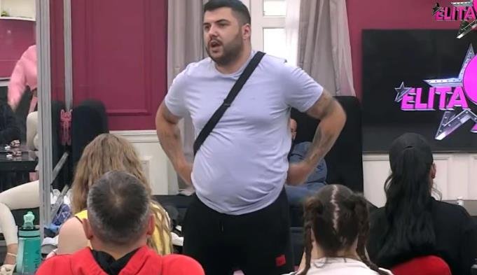 EVO ŠTA SE DEŠAVALO ISPOD POKRIVAČA: Asmin priznao kako je došlo do sukoba sa Majom: "Ne možeš kad ti hoćeš..."