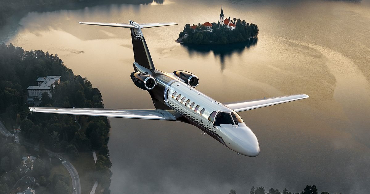 Satelitski internet za avione ugrađivaće se u Beogradu: Prince Aviation od danas Gogo distributer