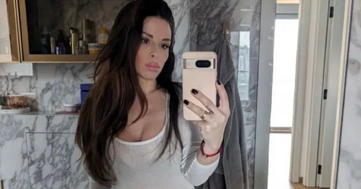 Ana Sević živi u luks vili na Bežaniji: Ima bazen, a na krovu terasa sa palmama! Sad progovorila o preseljenju