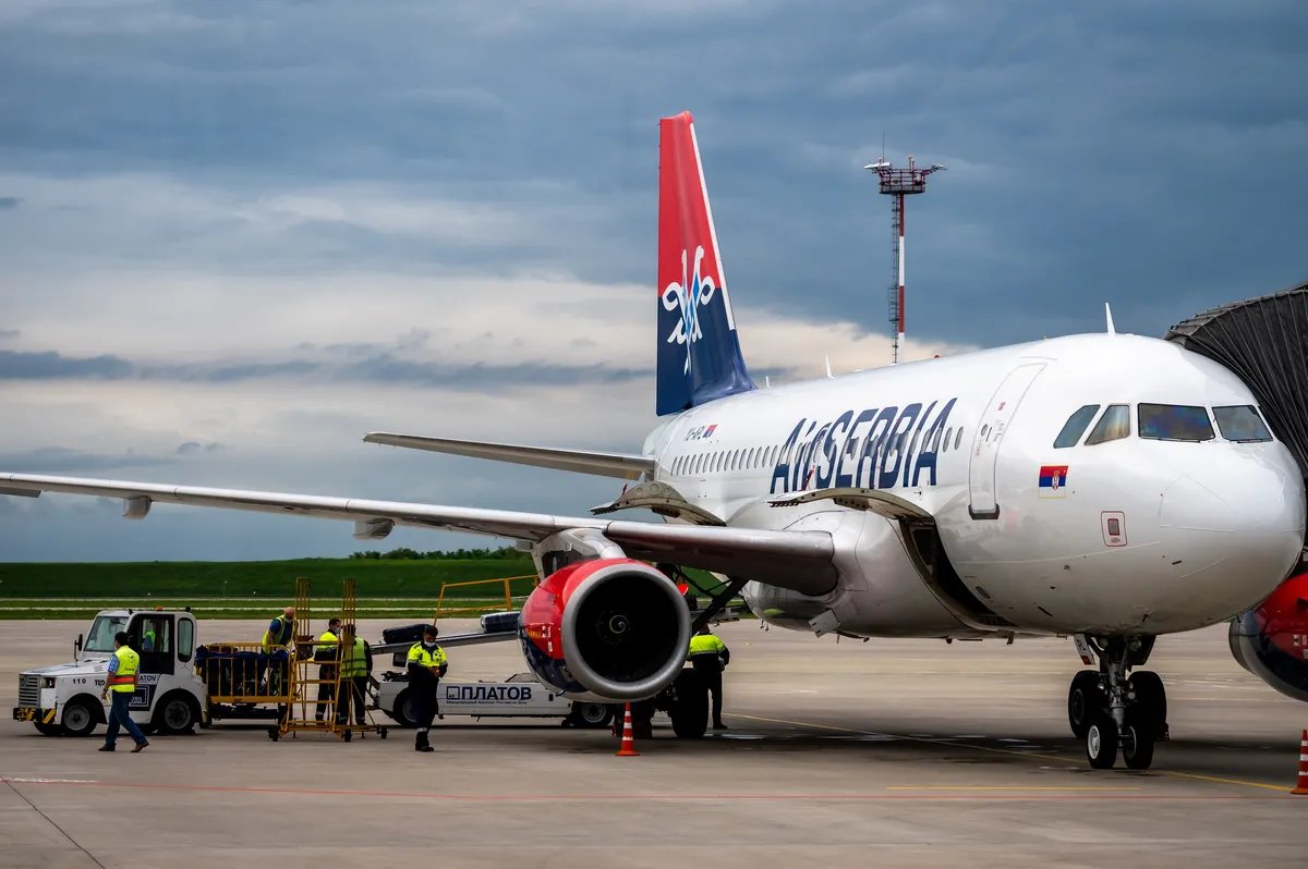Iz Er Srbije poručuju da će avio-karte da poskupe: Šta ovo znači za putnike koji su  ih već kupili?