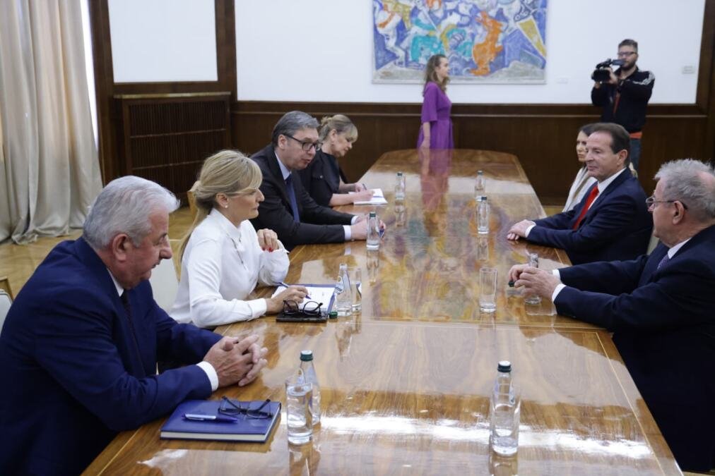 VUČIĆ NASTAVIO KONSULTACIJE: Sastao se sa predstavnicima Pokreta snaga Srbije - BK