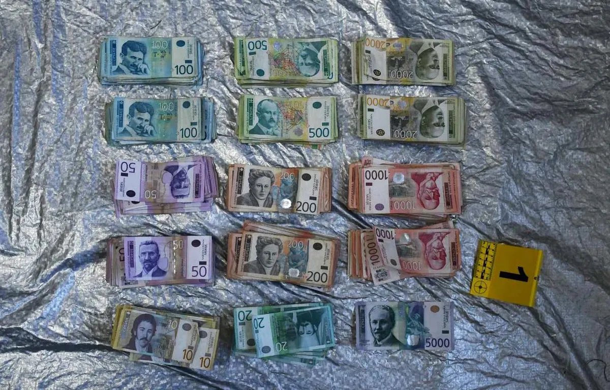 Muškarac uhapšen u Kragujevcu zbog sumnje da je počinio tešku krađu: Iz pekare ukrao 420.000 dinara