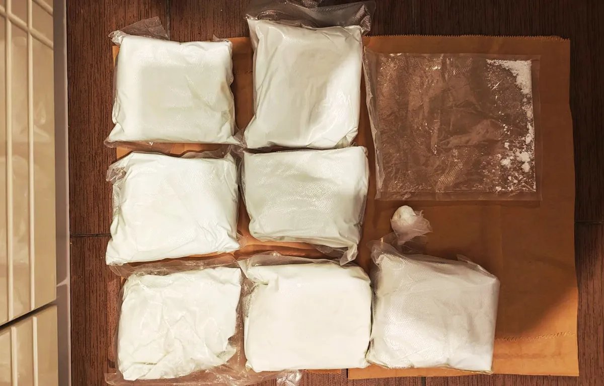 Uhapšen diler u Novom Sadu: Policija pronašla sedam kilograma amfetamina u njegovom stanu