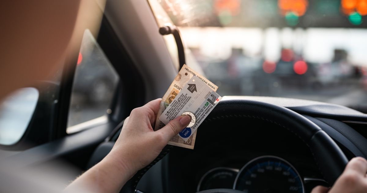 "Savršena prevara" otkrivena posle 18 meseci: Sagradili ilegalnu naplatnu stanicu i vozačima uzeli 700.000 €