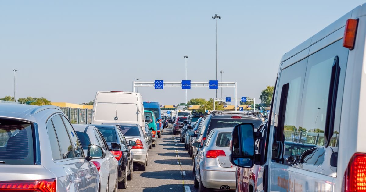 Napravili lažnu naplatnu rampu, vozačima uzeli 700.000 evra za "putarinu", evo kako su pali