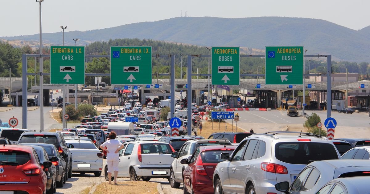 Nove vesti za srpske turiste oko ulaska u Grčku: Ove osobe će biti oslobođene biometrijske kontrole