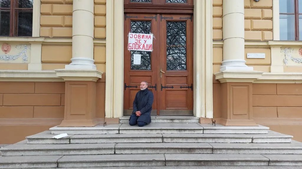 Tužilaštvo pokrenulo postupak protiv direktora Jovine gimnazije: Zbog nelegalne kupole raselio učenike u tri škole