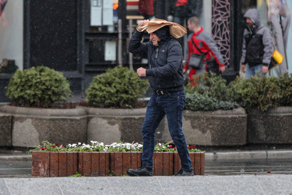 Sledi nam potop, a za 1. maj moguć i sneg u ovim delovima: Najnovija prognoza Marka Čubrila najavljuje haos