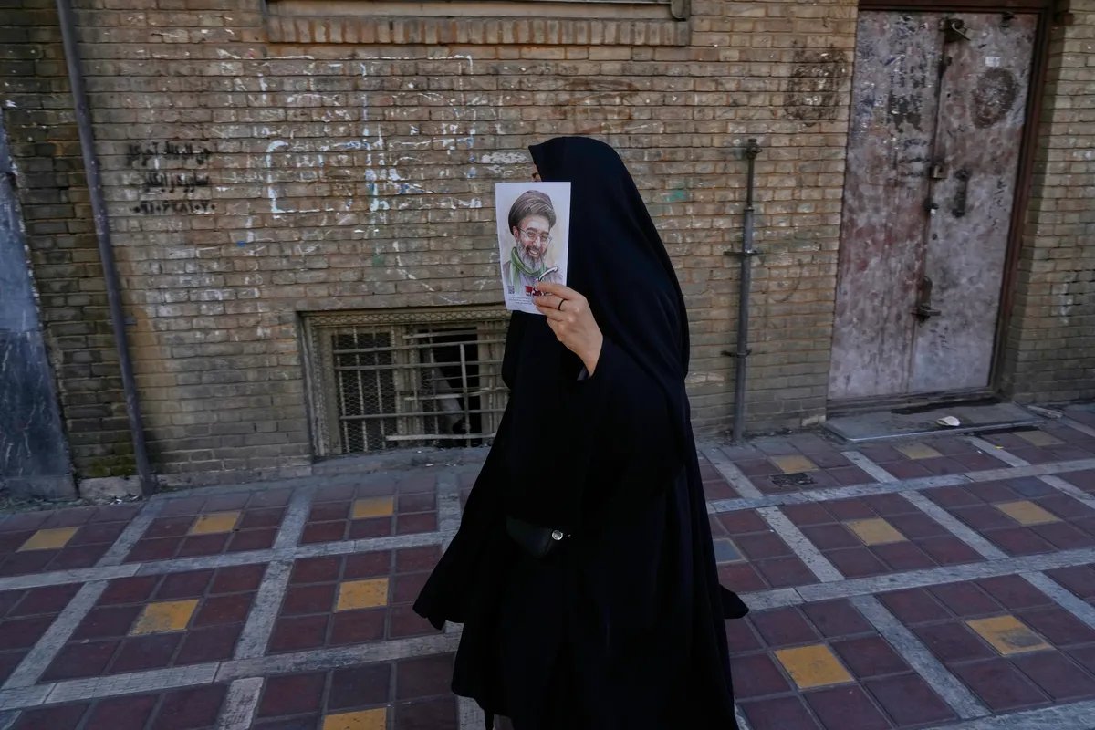 Njujork tajms: Modžtaba Hamnei teško ranjen ali vispren duhom i mentalno aktivan