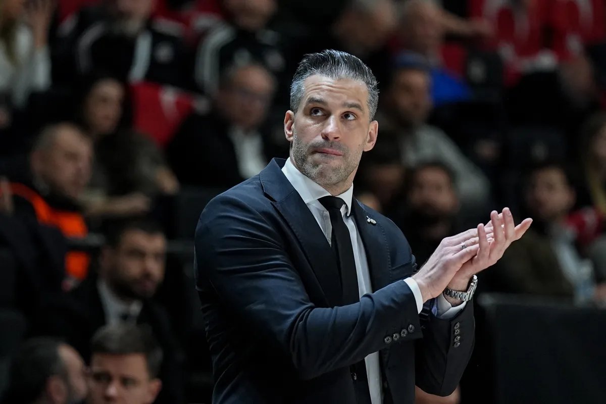 Ako neko može, onda je to Dušan: Alimpijeviću sad treba čudo za trofej