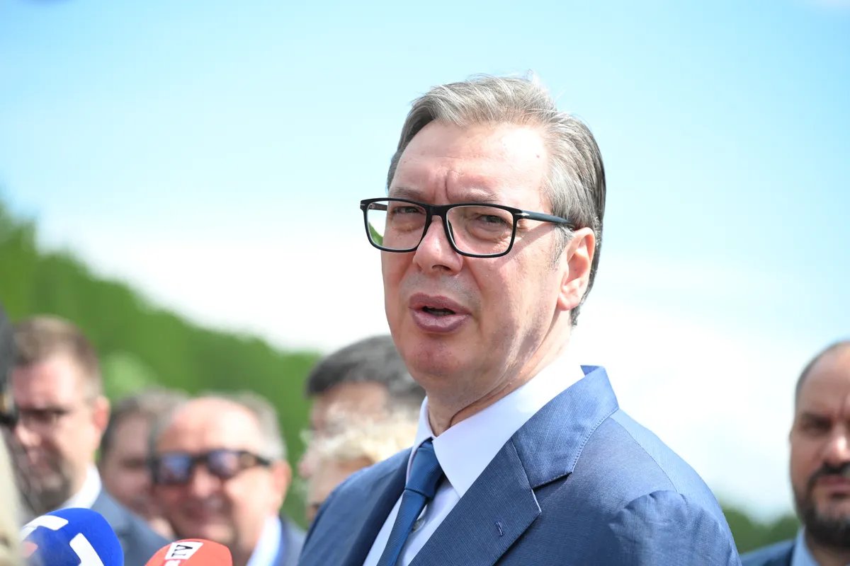 Ambasador SAD pri NATO: Rekao sam Vučiću da strateški pravac Srbije mora da bude usklađen sa Zapadom