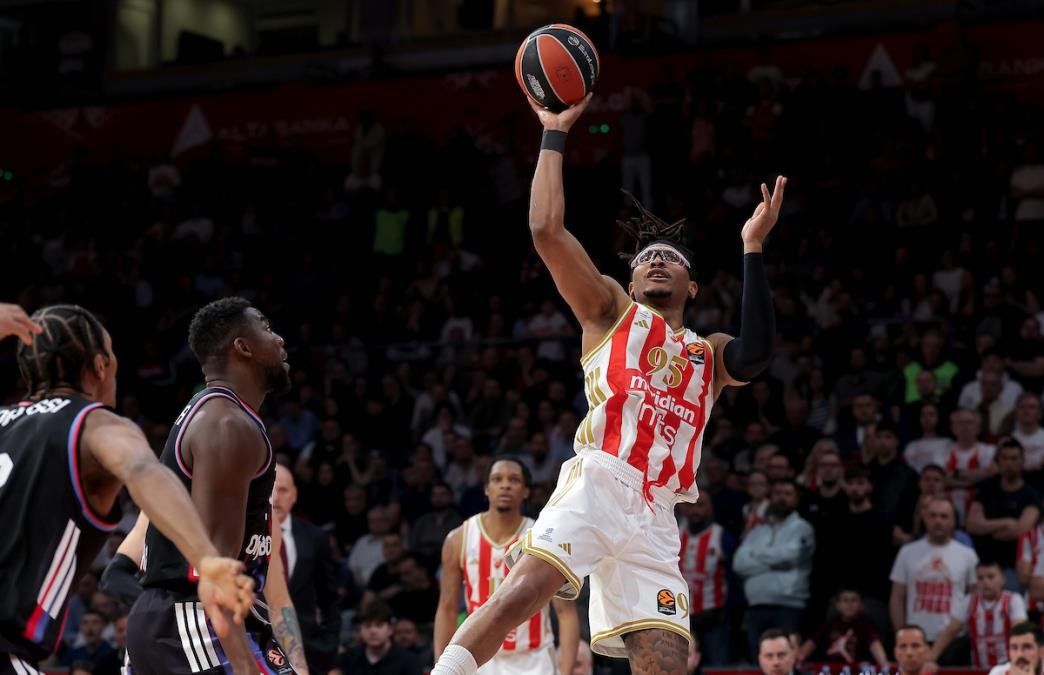 MONEKE NE MOŽE DA PREBOLI PORAZ OD BARSELONE: Zvezdin košarkaš poslao jaku poruku  Delijama...