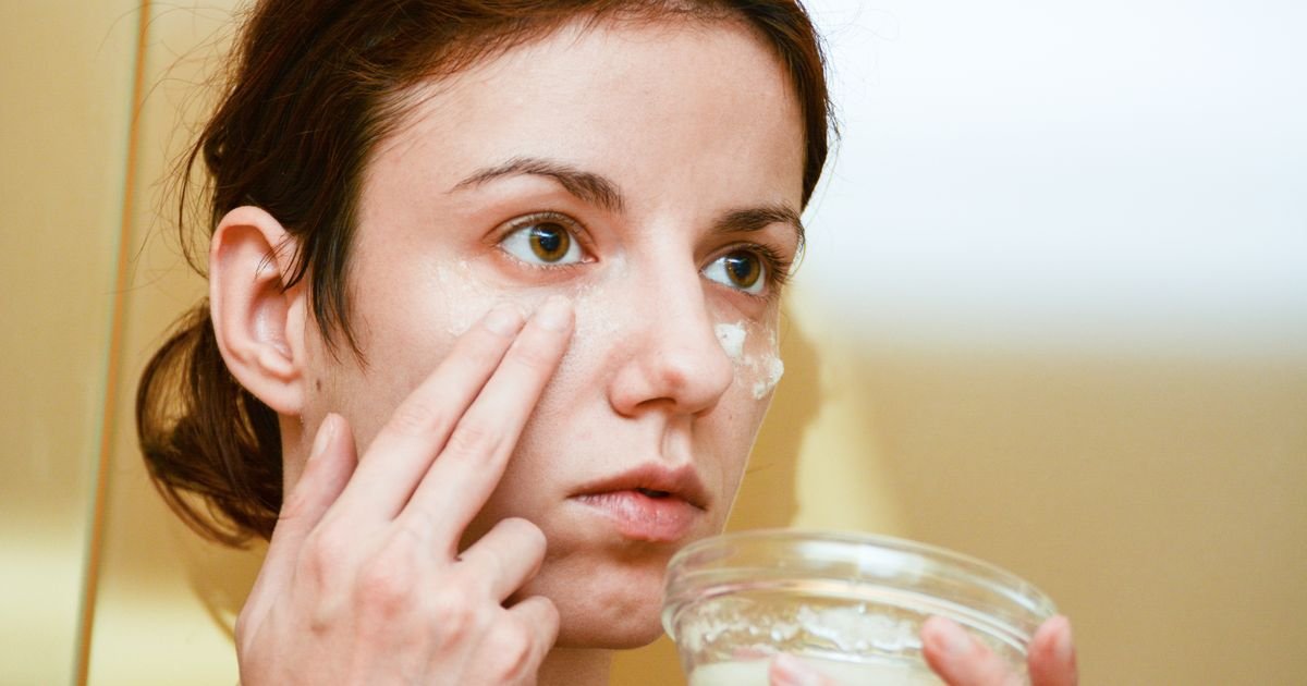 Ovako su naše bake ranije negovale kožu i rezultati su vidljivi preko noći: Zaboravite na skupe kreme