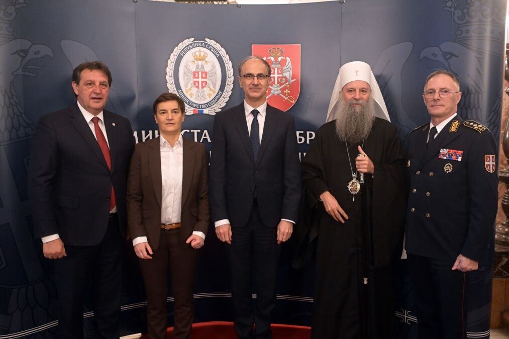 Svečani prijem povodom Dana Vojske Srbije! Ministar Gašić i general Mojsilović dočekali patrijarha Porfirija, premijera Macuta, Anu Brnabić...