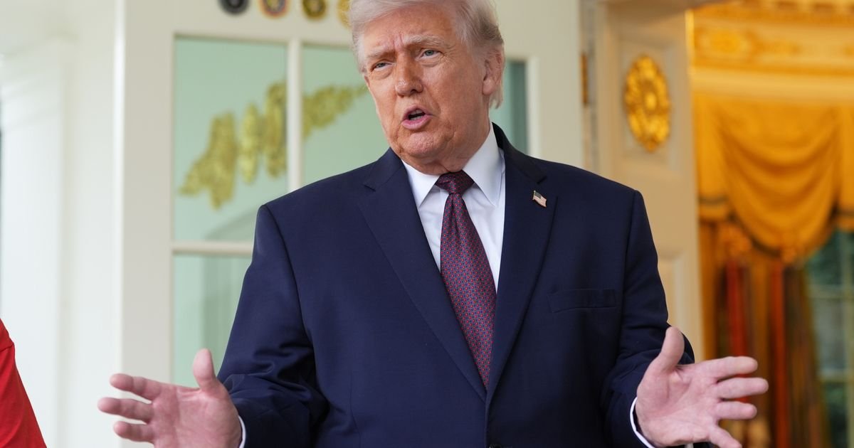 Tramp tvrdi da su SAD pogodile 75% ciljeva u Iranu: "Stali smo malo jer žele malo mira. Ne požurujte me!"