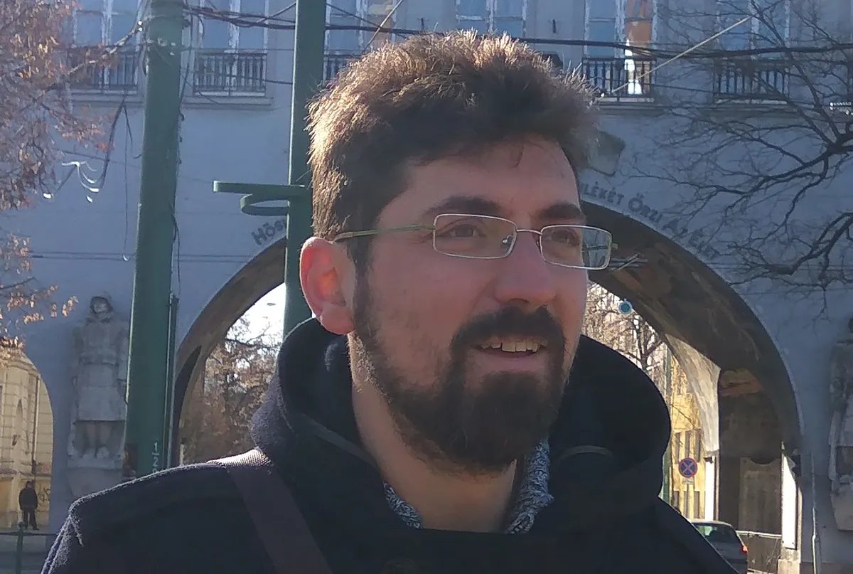 Otvoreno pismo studenata kojima je predavao profesor Vladimir Mihić sa Filozofskog u Novom Sadu: "Naši profesionalni putevi svedoče o vrednosti njegovog rada"