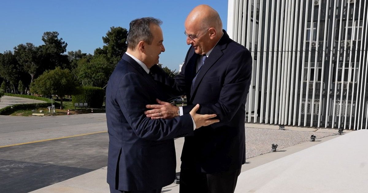 Ivica Dačić u Atini sa ministrom odbrane Grčke: Jačanje saradnje i važnost međusobnih poseta na vrhu