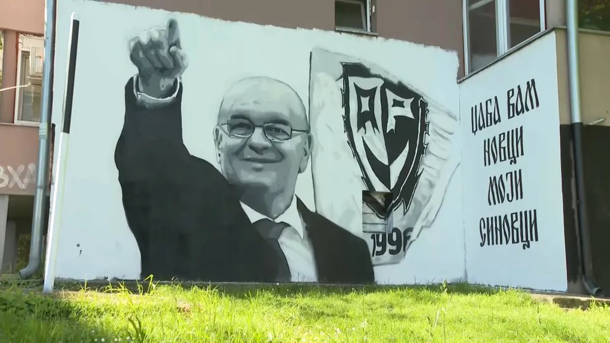 "Džaba vam novci, moji sinovci": Mural posvećen Dušku Vujoševiću osvanuo na Karaburmi