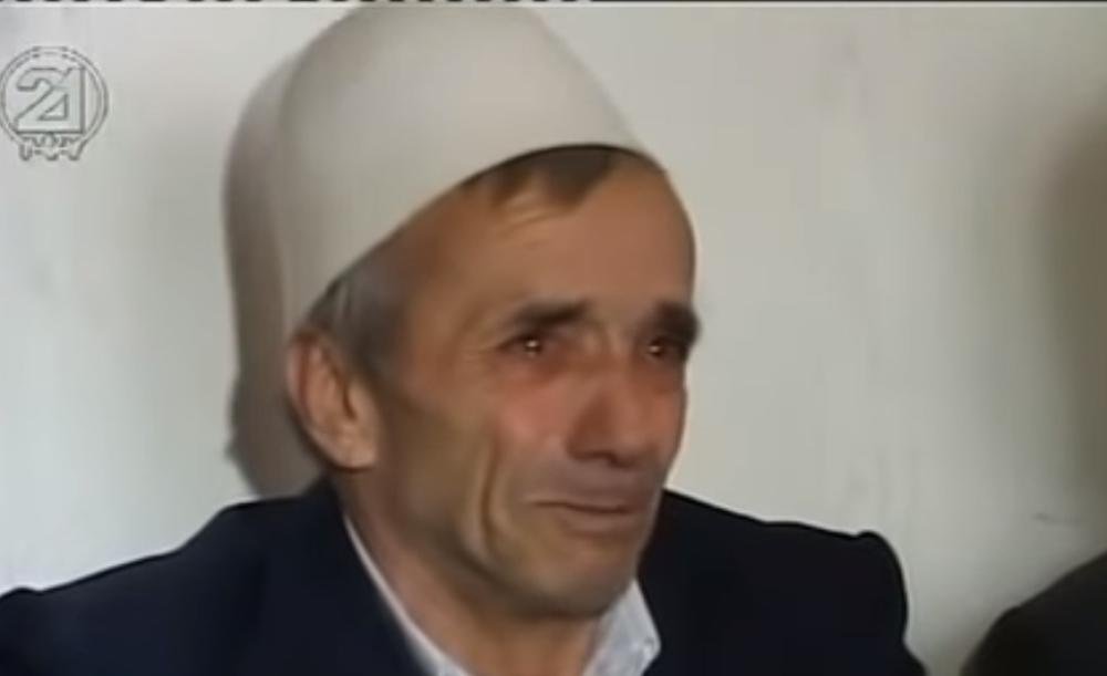 ALBANAC (61) KUPIO VALENTINU (19) ZA 3.300 EVRA: Hteo za sebe mladu od 35 godina, a onda... (FOTO)