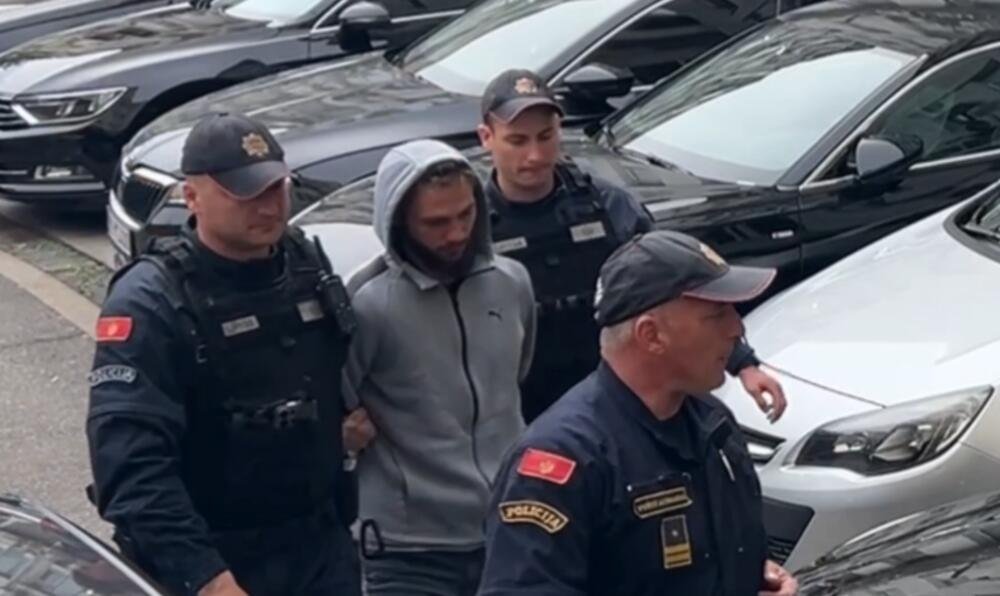 TROSTRUKI UBICA IZ PODGORICE OSTAJE IZA REŠETAKA! Majka pozvala policiju nakon što joj je sin rekao da je...