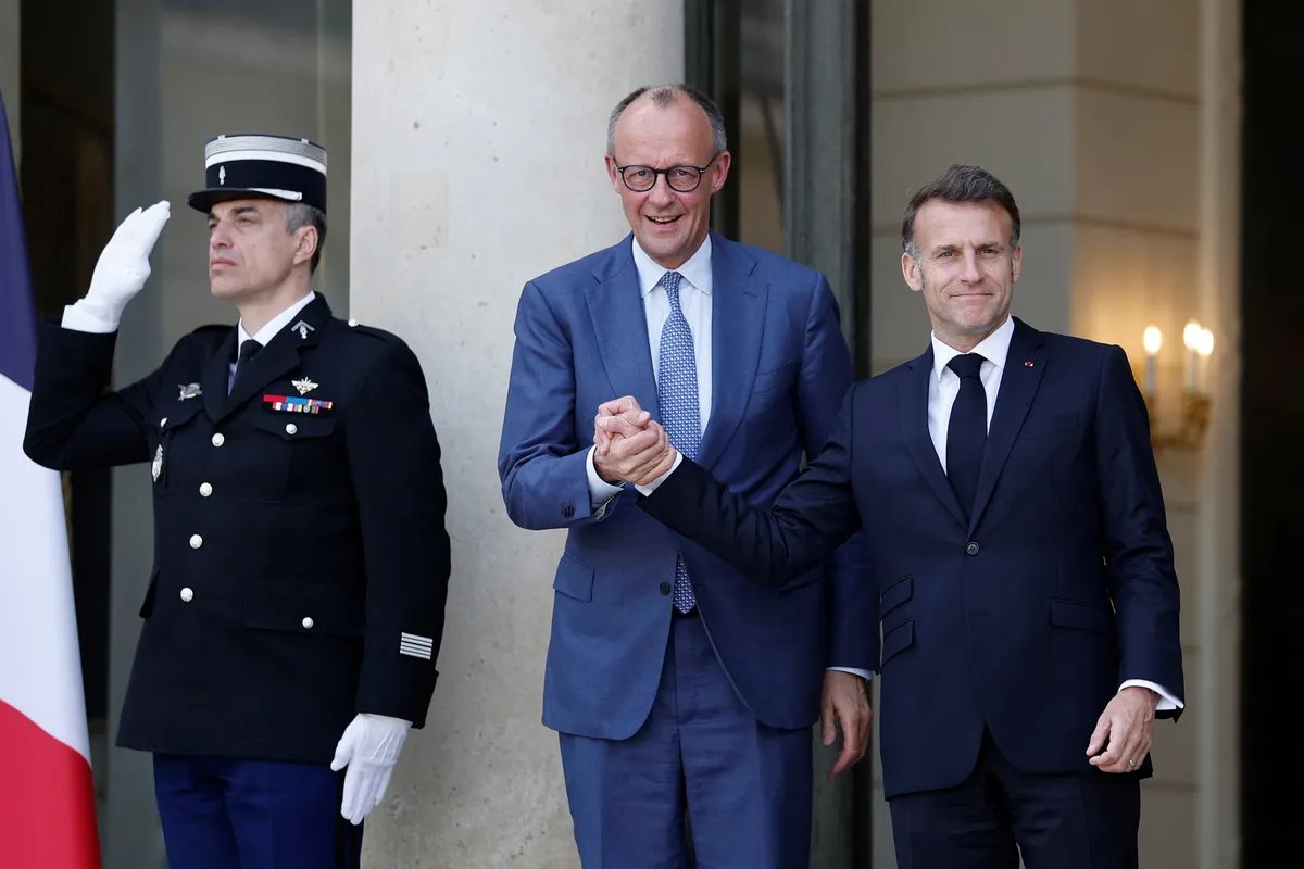 Makron i Merc ponovo daju više vremena za dogovor o zajedničkom lovcu